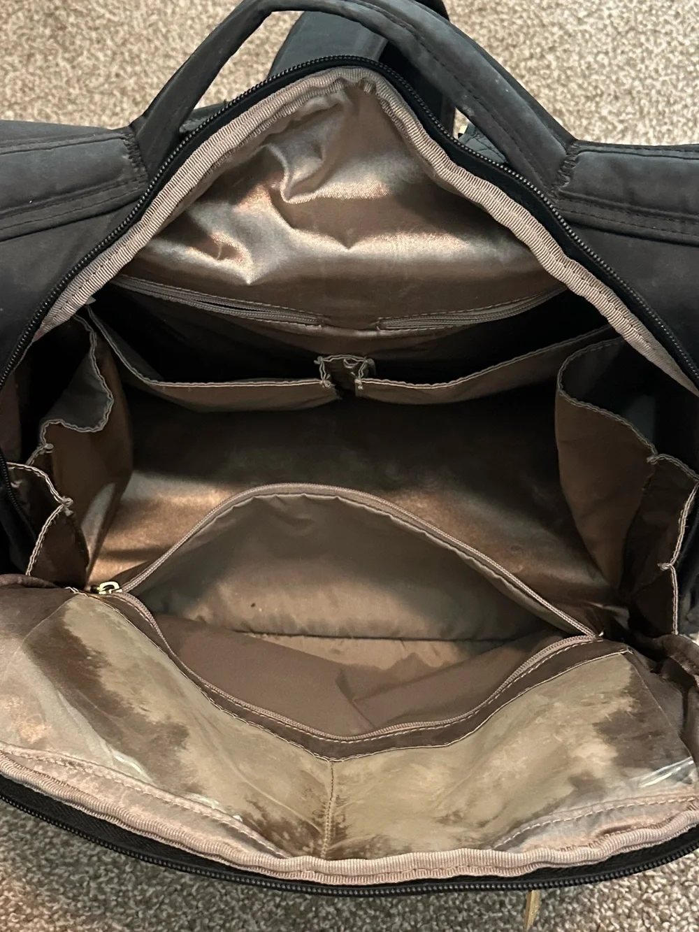 JuJuBe Black Convertible Diaper Bag Backpack Messenger Tote